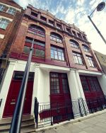 Block of flat window cleaning #blockmanagement #buildingcleaning#windowcleaning#waterfedpolesystem#windowwashing #ropeaccess #smallbusinessuk#smallbusiness #2022 #islington #windowcleaner88